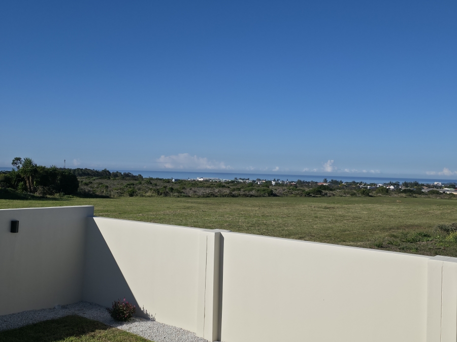 4 Bedroom Property for Sale in Fountains Estate Eastern Cape